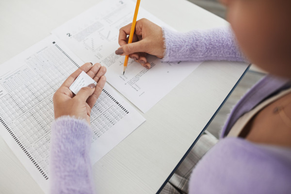 IQ Percentiles Explained: How Does Your Score Compare?