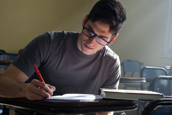 What Does an IQ Score Between 90 and 109 Mean?